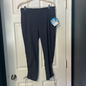 Columbia size Large Omni shield ankle pants